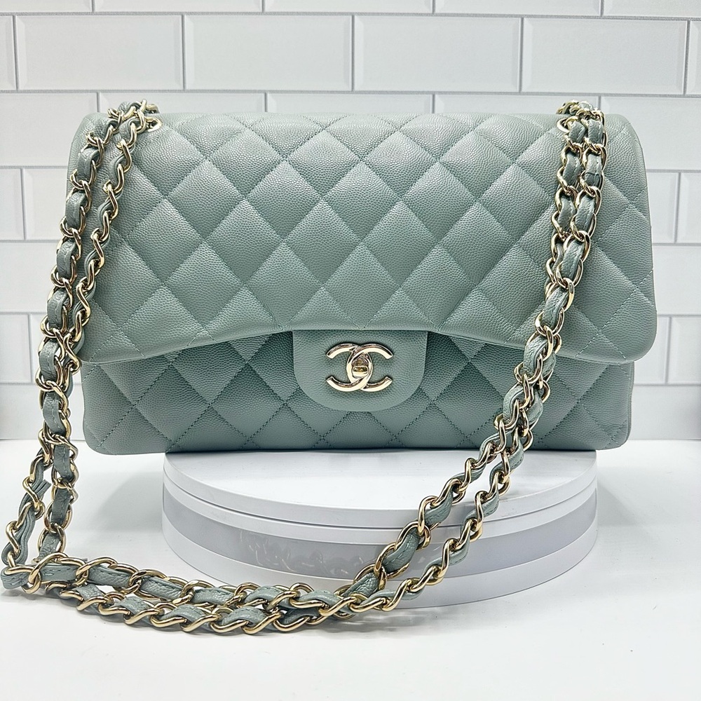 Jumbo Chanel Classic